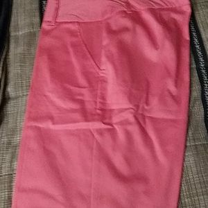 Pants/ shorts knee length